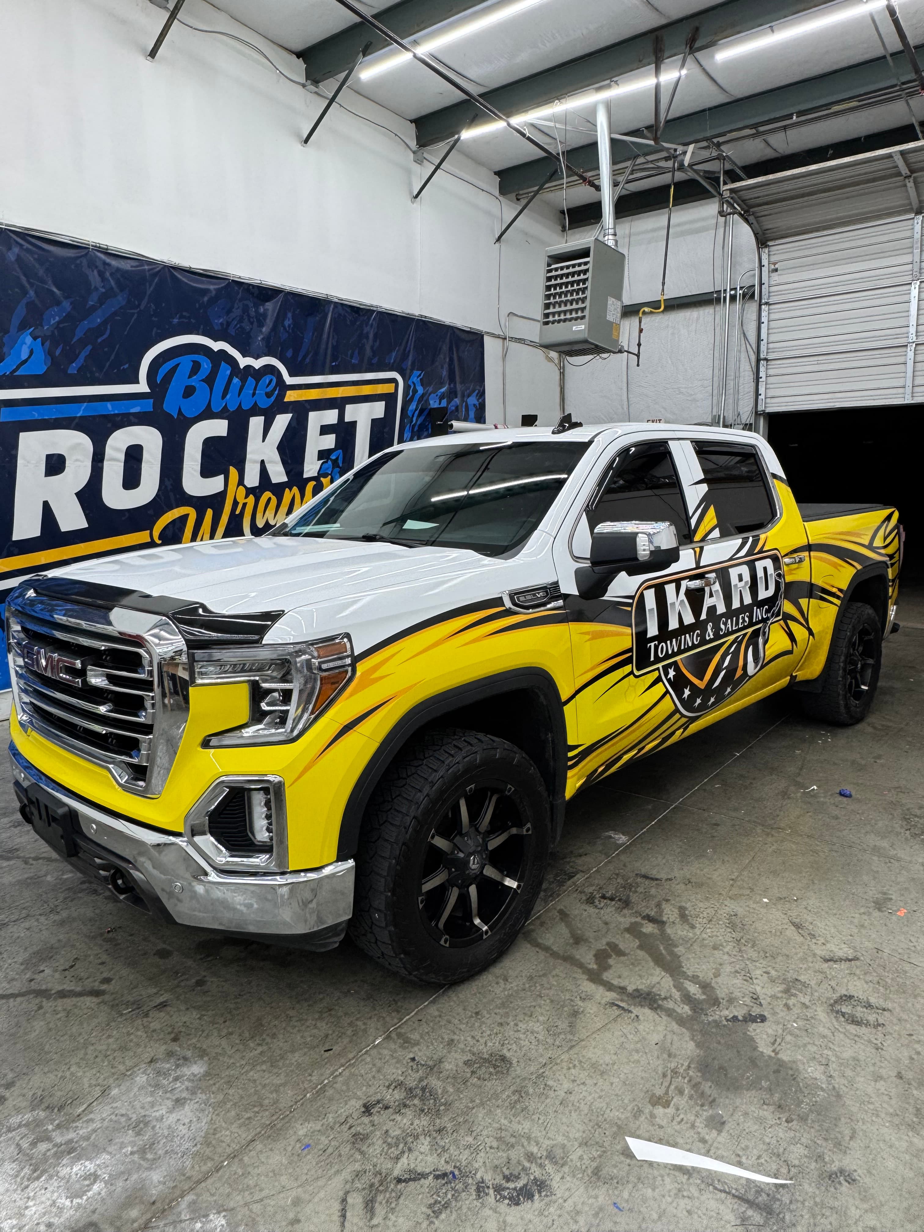 Blue Rocket Wraps & Apparel photo 1